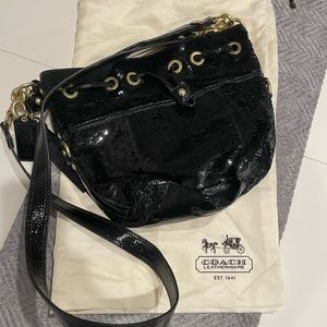 Rare Find Black Coach cinch poppy shoulder/crossbody or hand bag